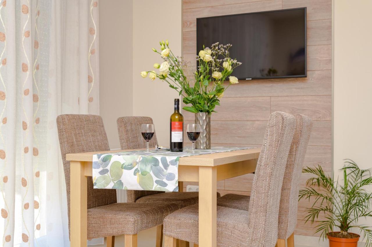 Bella Apartments No1 Hajdúszoboszló Eksteriør billede